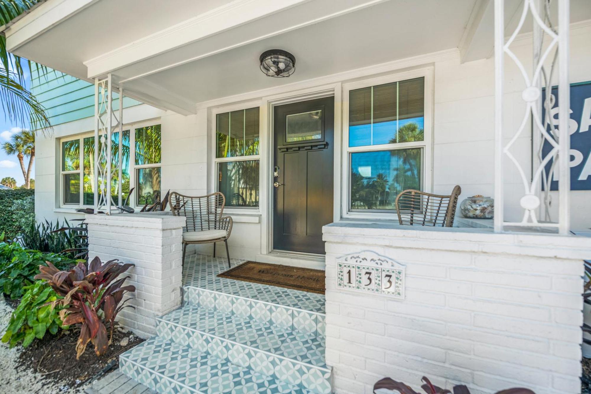 Sandy Pants - Designer Beach Chic Home Steps To Beach Backyard Oasis W Heated Pool Anna Maria Exterior photo
